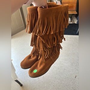 Minnetonka Brown Moccasin Fringe Boots